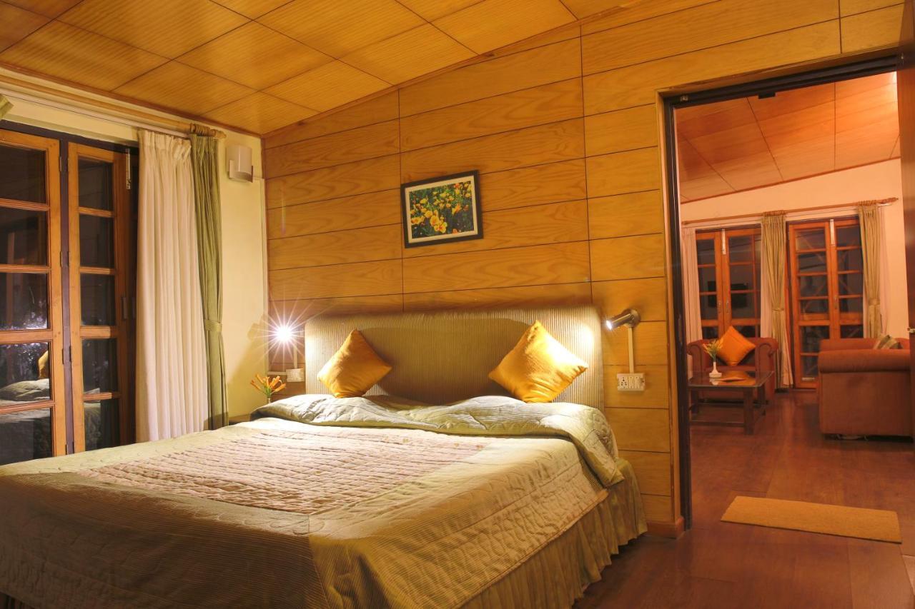 The Lake Resort Naukuchiatal Exterior photo